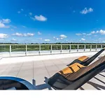 Polanki Aqua Premium - Bezplatny Parking Baseny Sauny Bawialnia Silownia