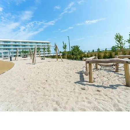 Polanki Aqua Premium - Bezplatny Parking Baseny Sauny Bawialnia Silownia * Kołobrzeg
